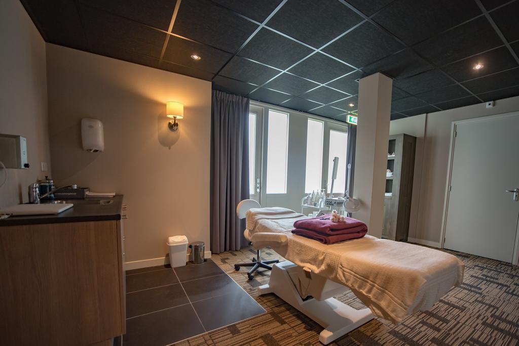 Hotel Het Raedthuys Синт-Мартенсдейк Экстерьер фото