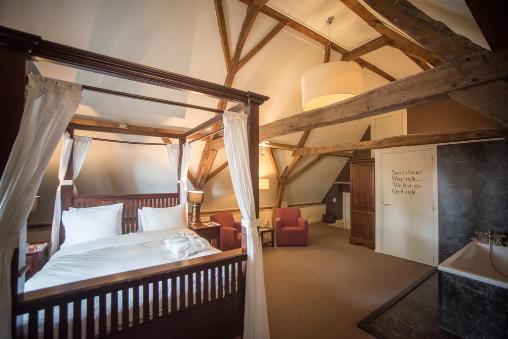 Hotel Het Raedthuys Синт-Мартенсдейк Экстерьер фото